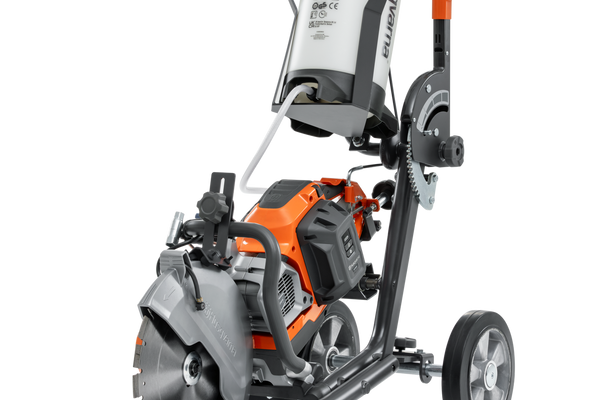 K 1 Pace with cutting trolley front left