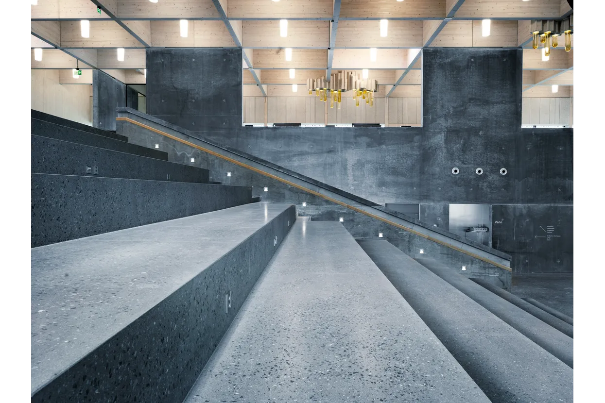 Superfloor Silver - Floor Solutions by Husqvarna