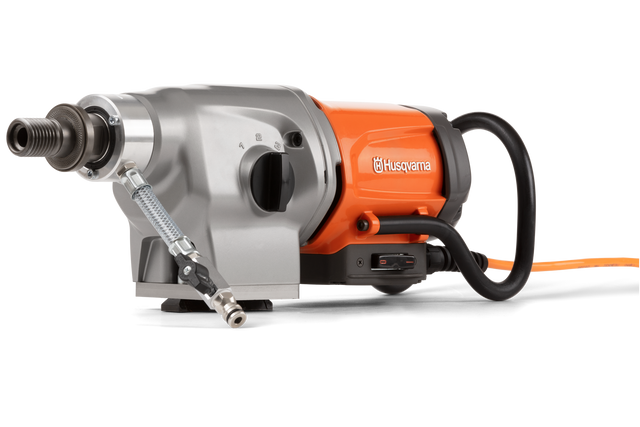 DM 400