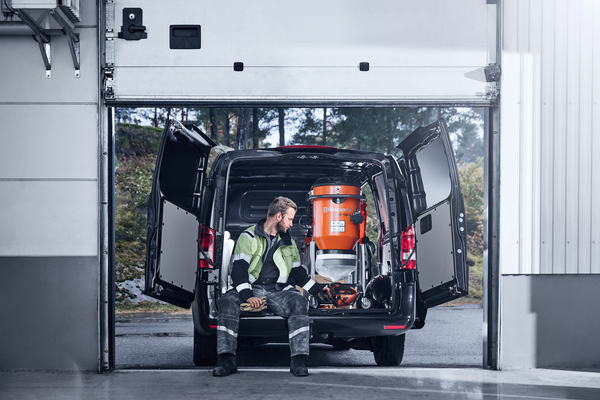 DE 130 H – compact, fits in a van
