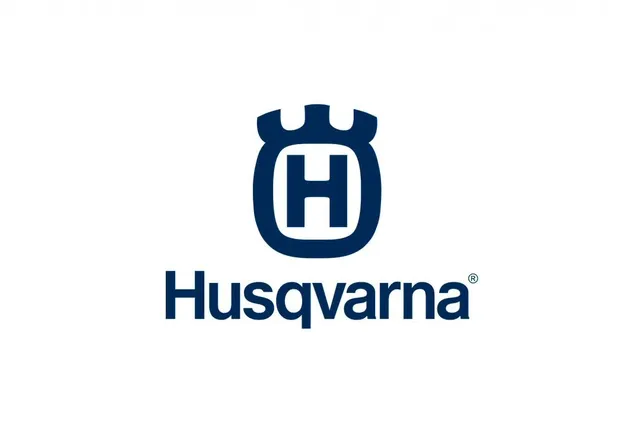 Changing blades on a cut-n-break machine