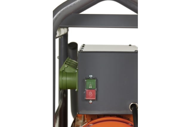 CF 67 T PROTECTED OUTLETS FREQUENCY CONVERTER Controls