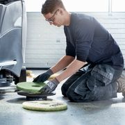 ELITE-POLISH EM D/W - mounted on an auto scrubber