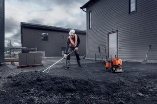 LF 60i LAT - compaction of gravel