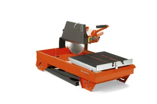 TS 300 E, legs folded