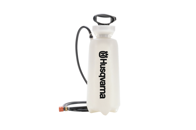 Pressurised water tank