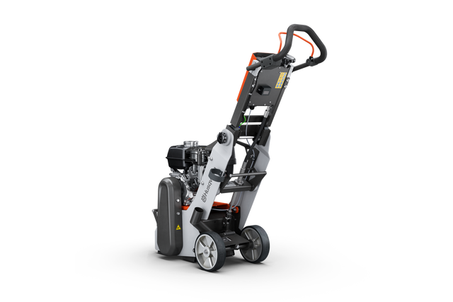CP 9 Petrol 3.7kW_back left