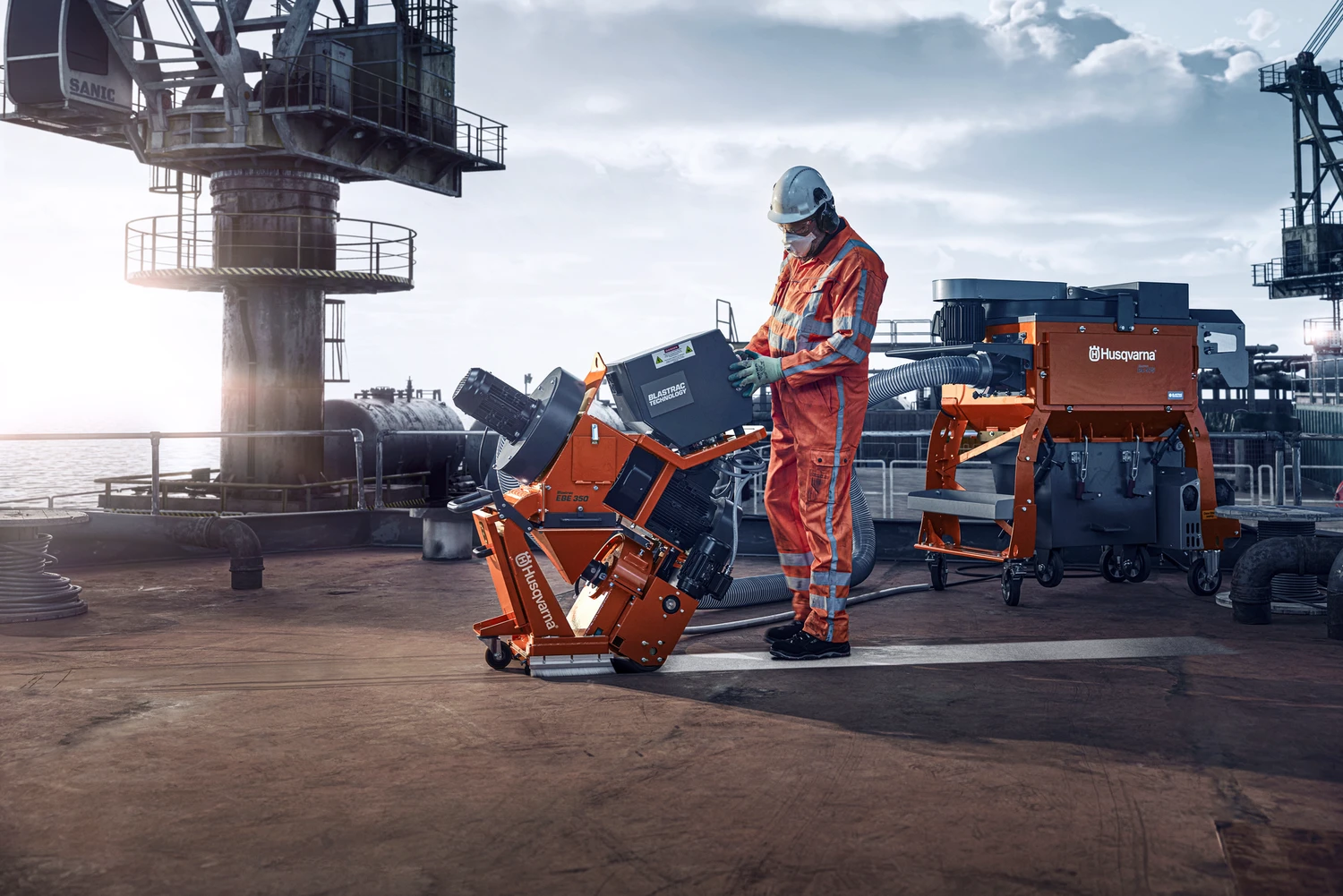 STEEL BLASTING - REMOVING RUST, BLASTRAC EBE 350