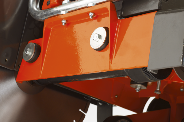FS 413, low vibration engine mount