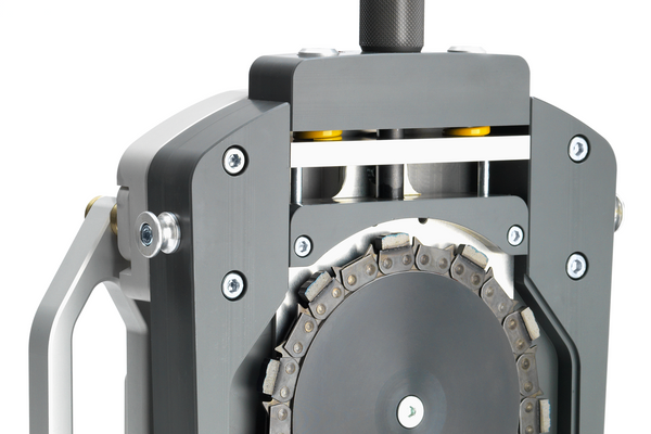 WSC 40 chain tensioning