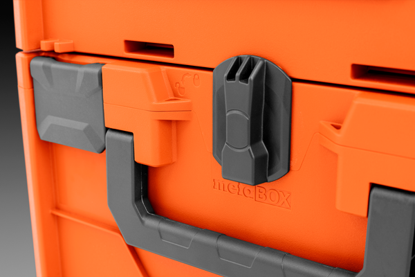Battery box, Rotary interlock, Close-up