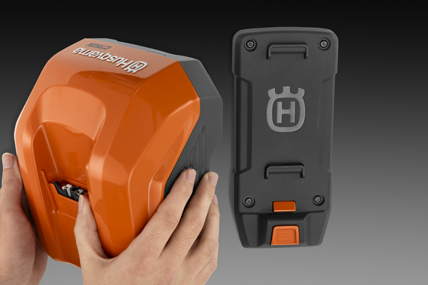 40-C750X_40-500X Fast Charger, Ready for Wall Mounting